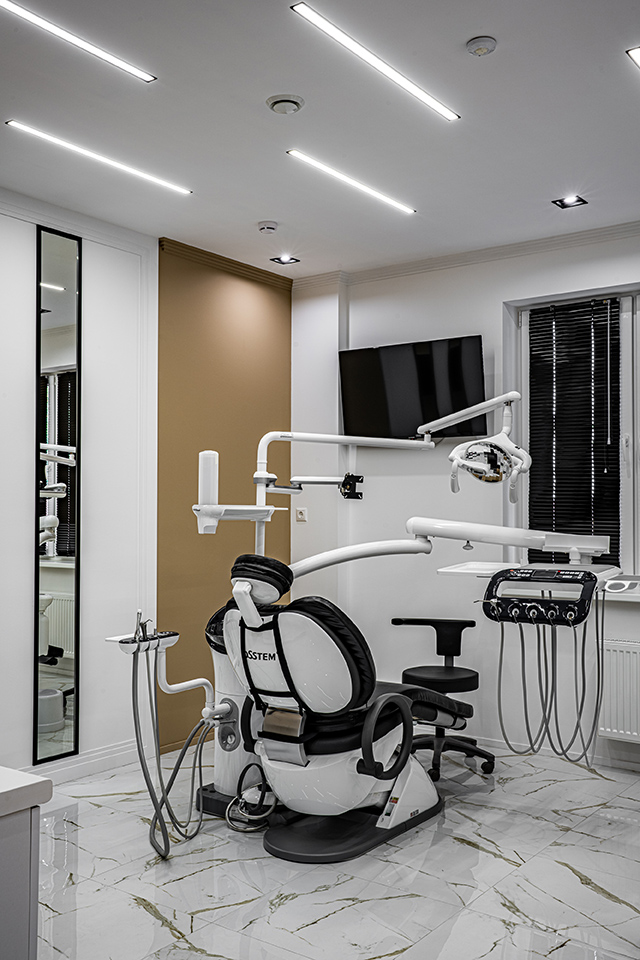 Шикарный интерьер элитной стоматологической клиники от дизайнера Натальи Голенко, оформлен интерьерным декором из нашего ассортимента